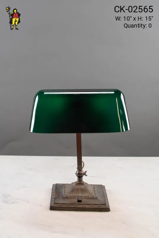 Traditional Banker's Lamp