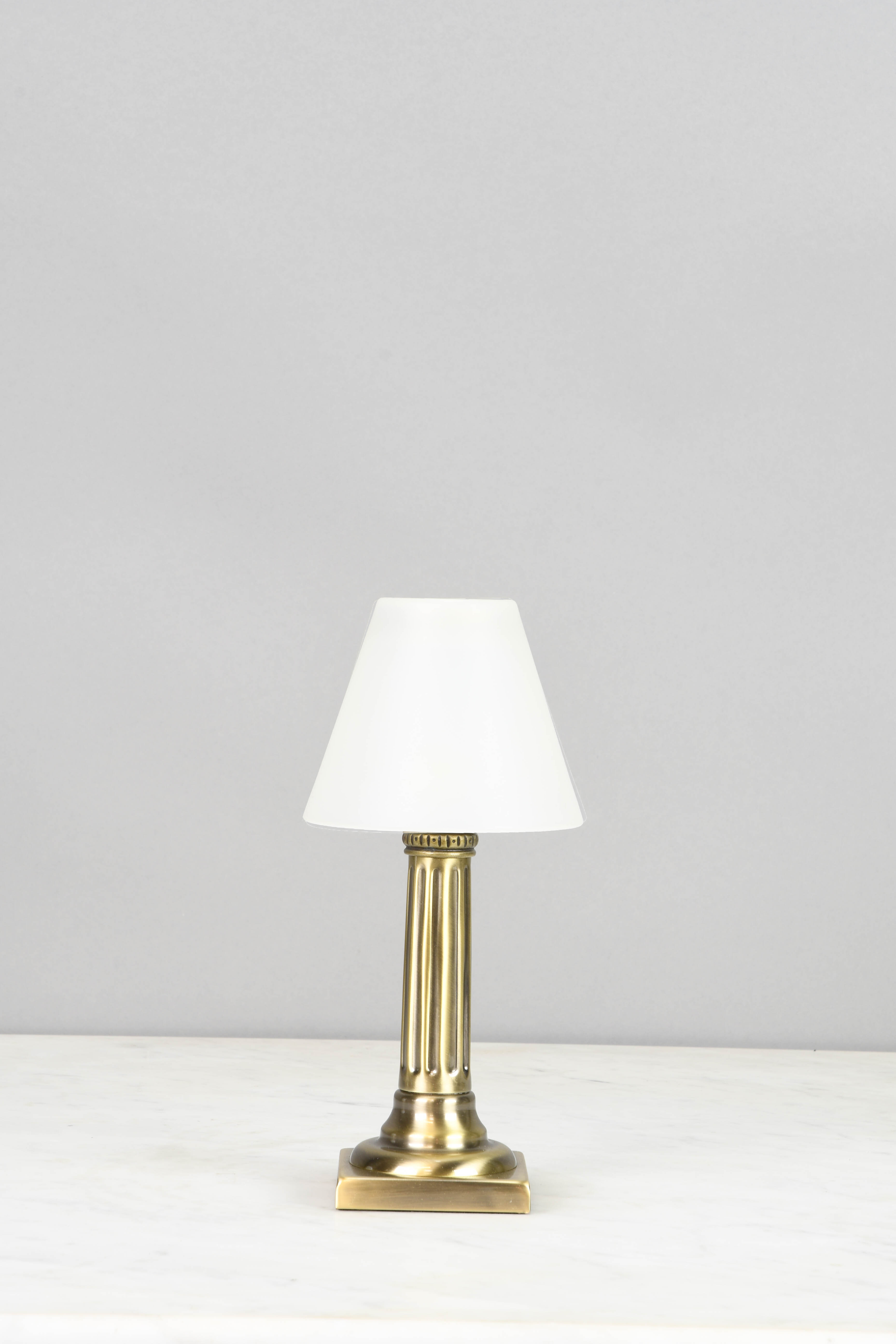 Brass Column Cafe Table Lamp (Wireless/Rechargable) Cafe Table Lamps