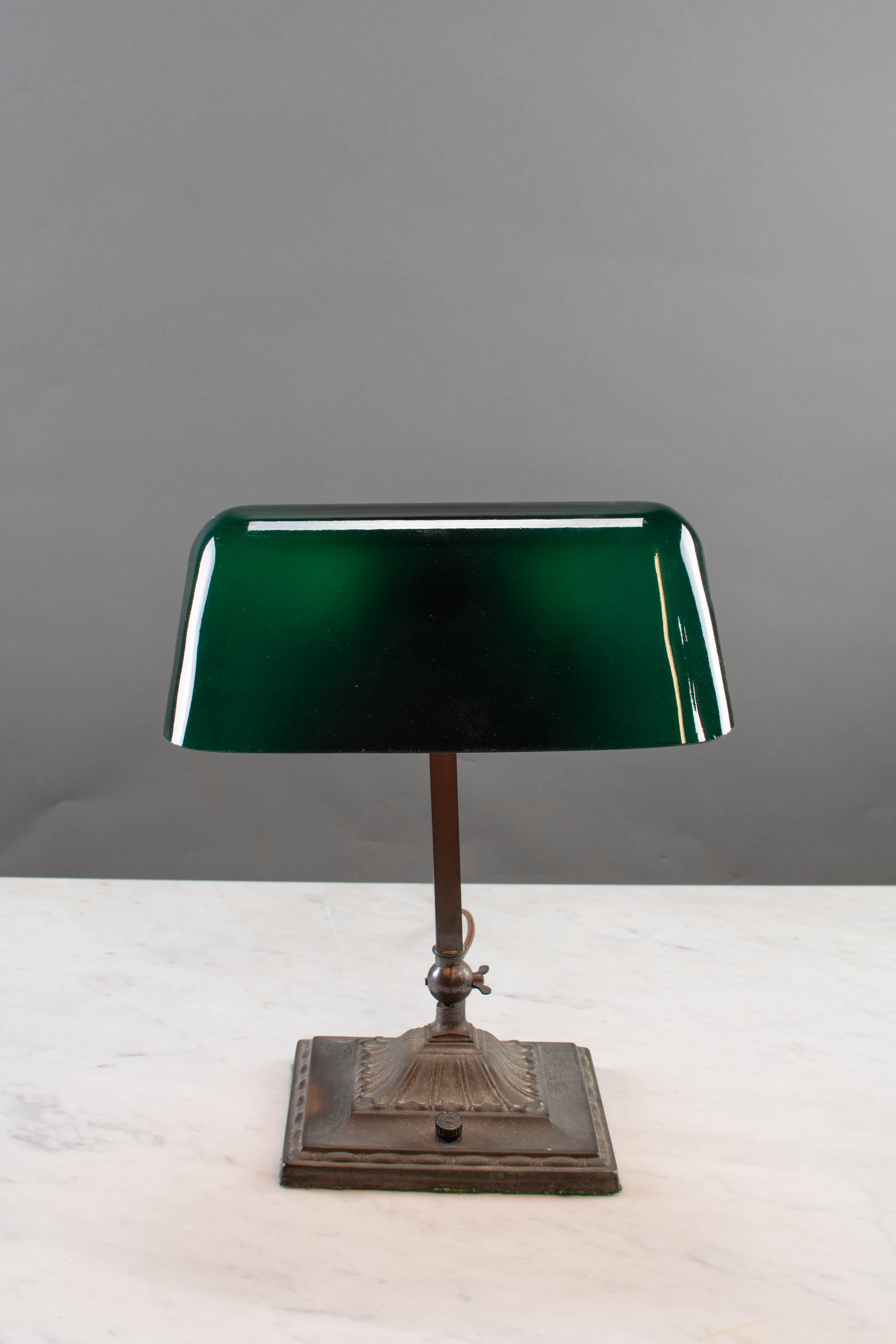 Traditional Banker's Lamp | Desk Lamps | Collection | City ...