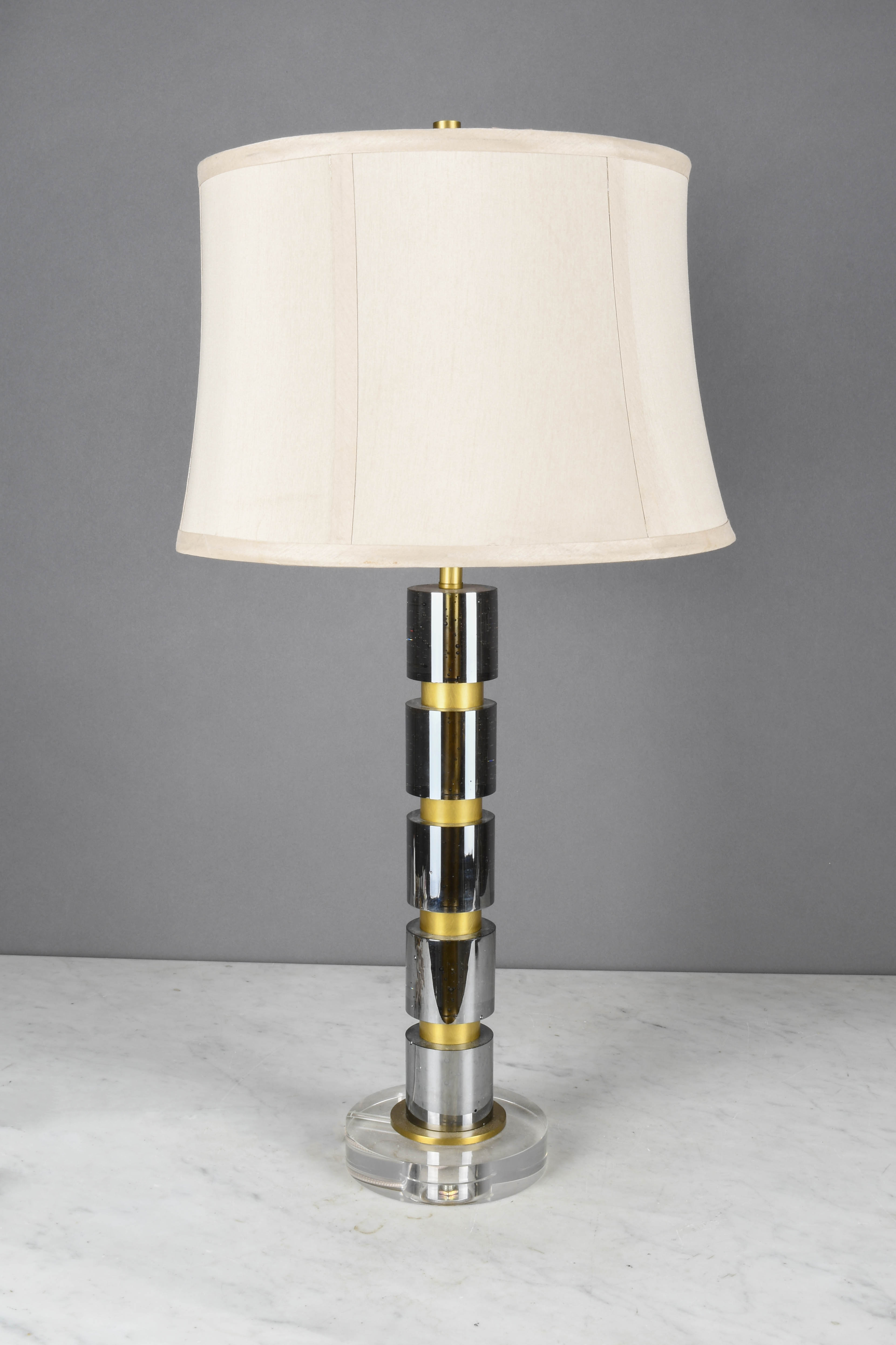 Lucite And Brass Modern Table Lamp Table Lamps Collection City Knickerbocker Lighting Rentals 9753