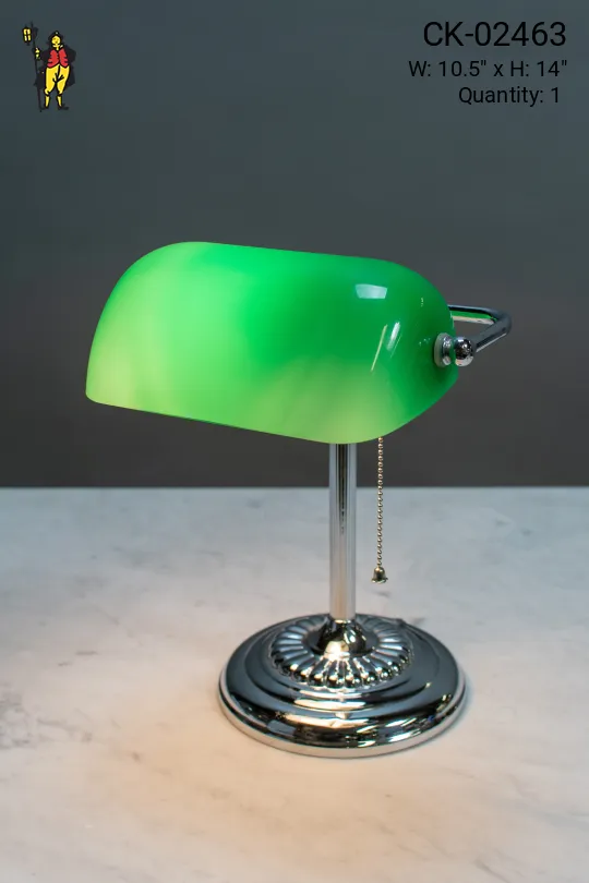 Traditional Banker's Lamp