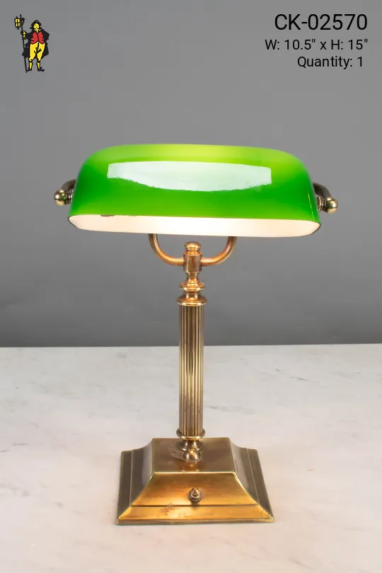 Traditional Banker's Lamp