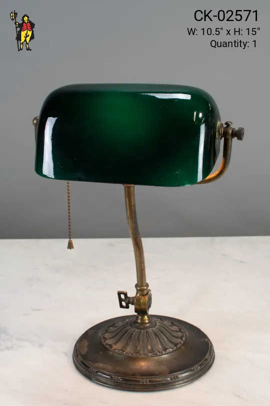 Traditional Banker's Lamp