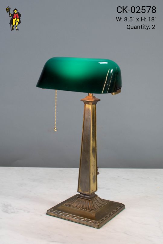 Traditional Banker's Lamp