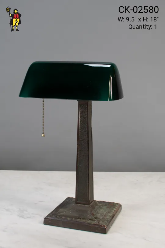 Traditional Banker's Lamp