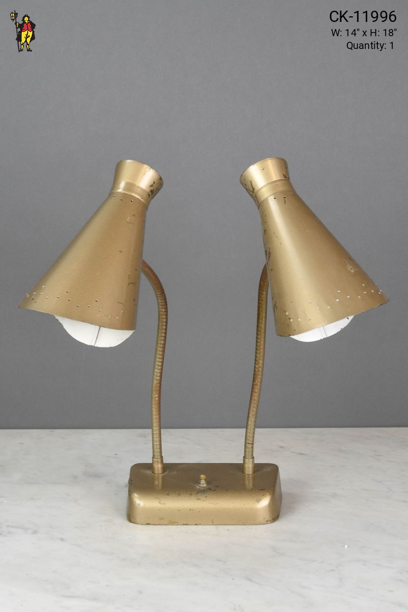 Double light desk lamp outlet