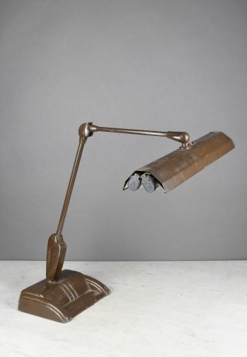 Distressed Industrial Adjustable Fluorescent Desk Lamp