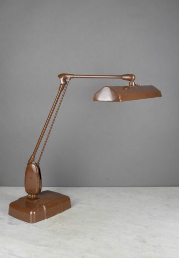 Metal Shaded Adjustable Oversize Desk Lamp