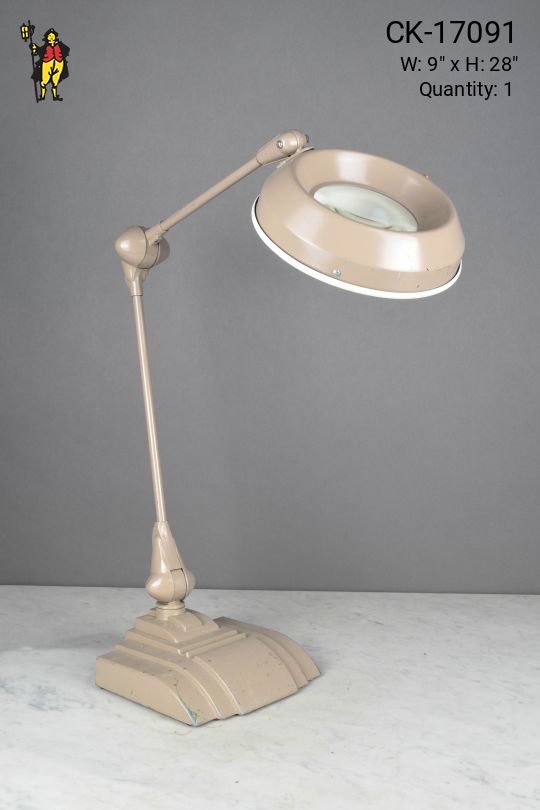 Metal Magnifying Glass Desk Lamp