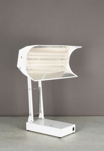 White Oversize Industrial Desk Lamp w/Articulating Head