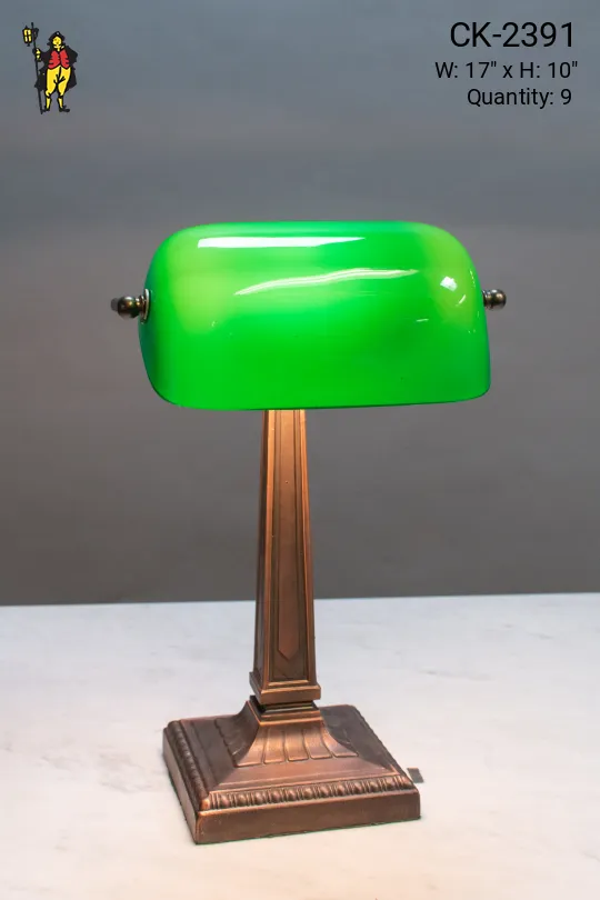 Traditional Banker's Lamp