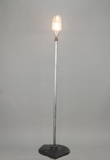 Standing Ghost Light