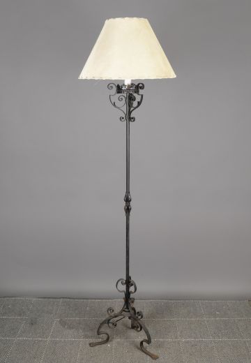 Iron Single Candle Footed Floor Lamp