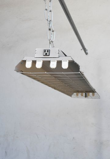 4' Caged Four Bulb Shop Fluorescent Fixture (Some Distressed)