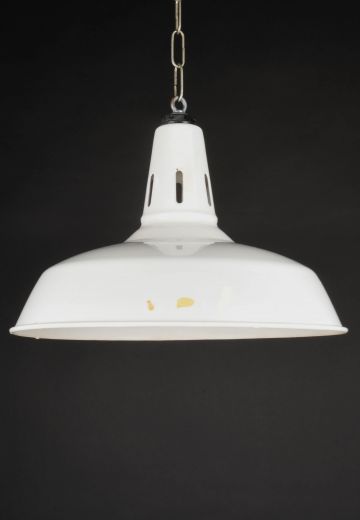 18" White Porcelain Enamel Hanging RLM