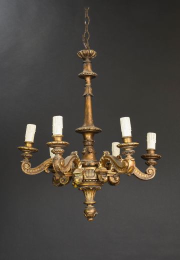 Wooden Traditional Six Light Chandelier