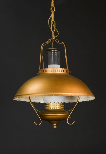 Hanging Scallop Shaded Electrified Oil Fixture