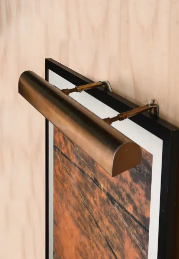 Traditional 24" Bronze Picture Light