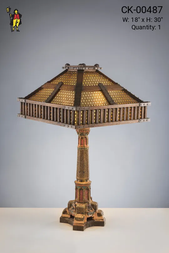 Arts & Crafts Style Table Lamp