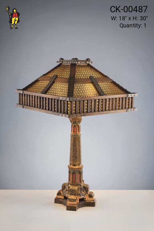 Arts & Crafts Style Table Lamp