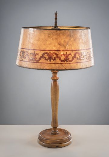Turned Wooden Table Lamp w/Amber Mica Shade