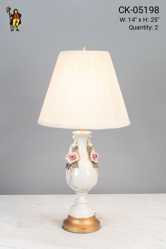 Traditional Ceramic Floral Table Lamp