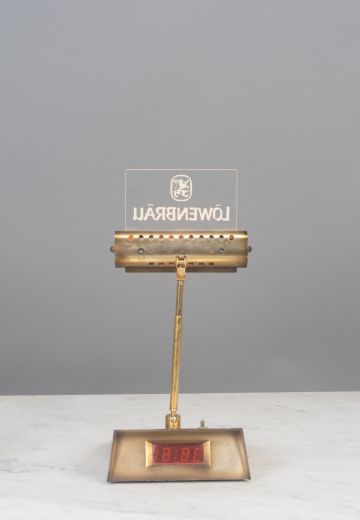 Lowenbräu Desk Light w/Clock