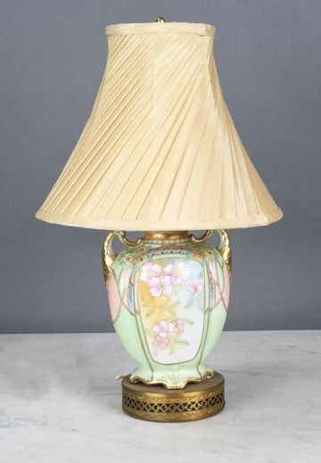 Urn Style Ceramic Table Lamp