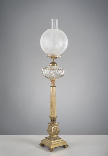 Column Banquet Electrified Oil Lamp