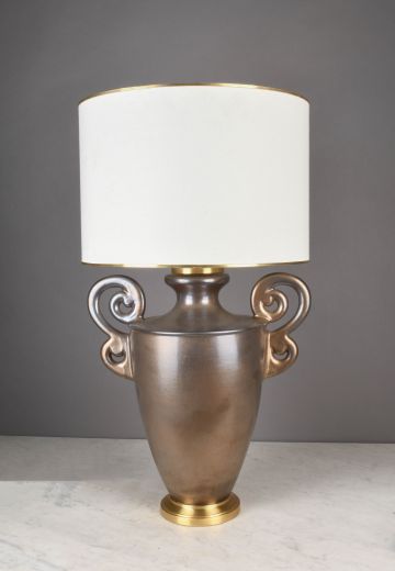 Bronze Oversize Traditional Table Lamp