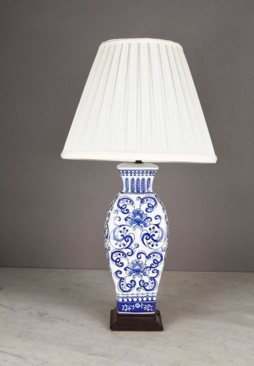Blue & White Floral Pattern Ceramic Table Lamp