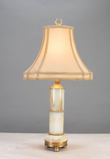 Footed Traditional Table Lamp