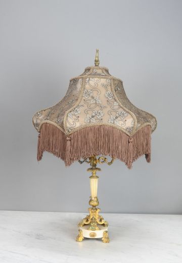 Victorian Footed Table Lamp