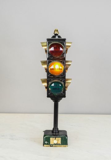 Bar Open/Last Call/Closed Traffic Light Table Lamp