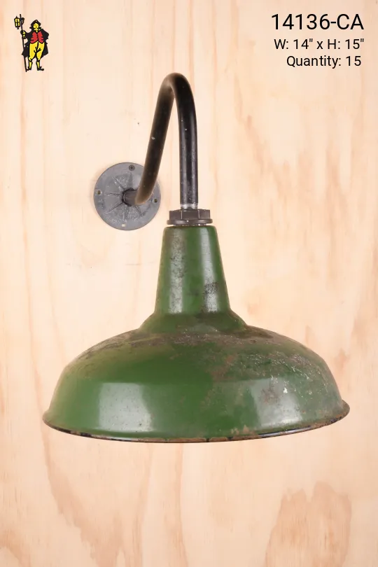 14" Green Porcelain Enamel Wall Mounted RLM w/Curved Arm