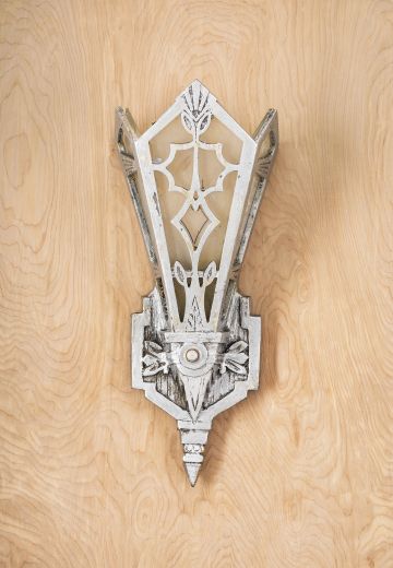 Classic Gothic Victorian Pocket Sconce