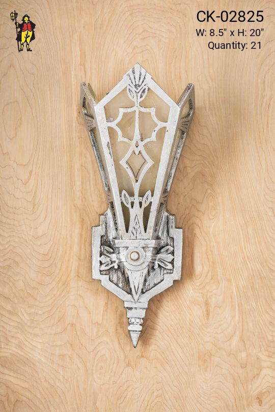 Classic Gothic Victorian Pocket Sconce