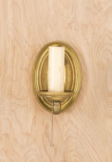 Traditional One Candle Wall Sconce w/Pull Chain