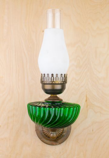 Victorian Wall Sconce w/Frosted Chimney