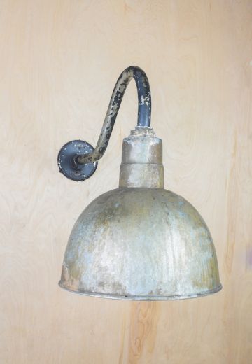 Industrial Gooseneck Barn Lights