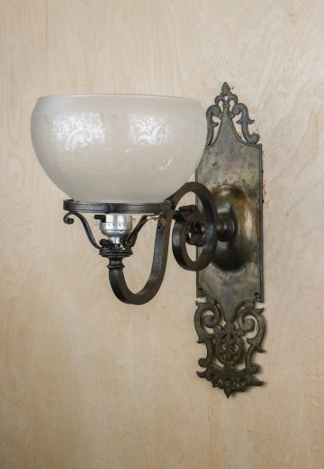 Victorian One Light Wall Sconce