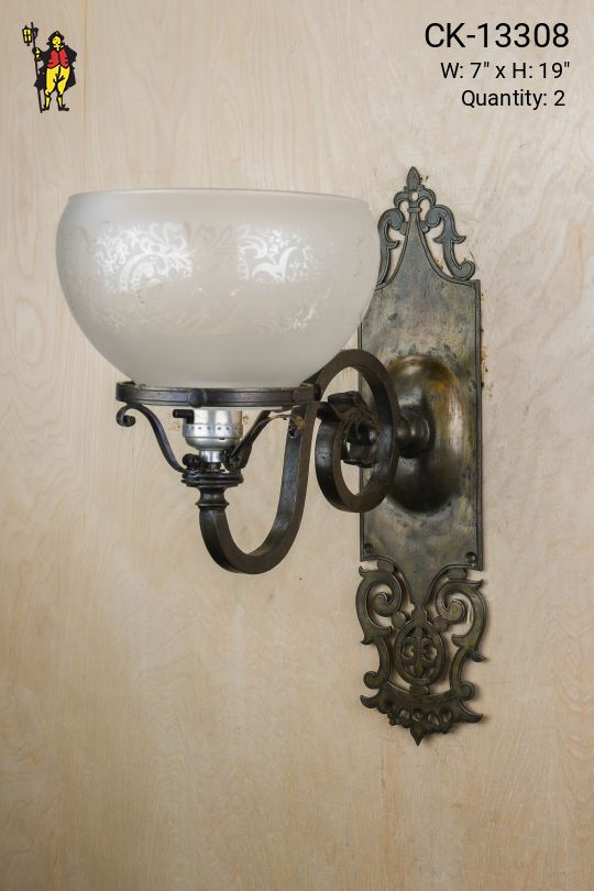 Victorian One Light Wall Sconce