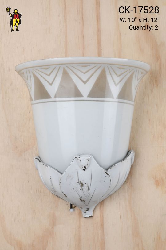 Traditional Glass Pocket Wall Sconce