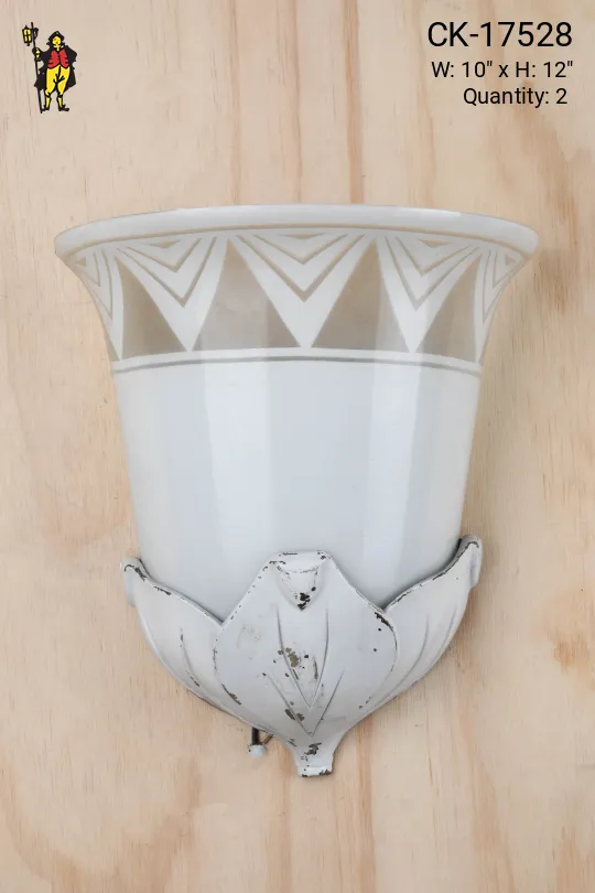 Traditional Glass Pocket Wall Sconce