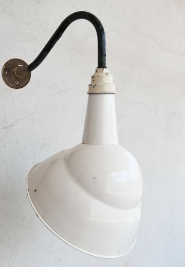 White Billboard Down Light Metal Shade On A Curved Arm