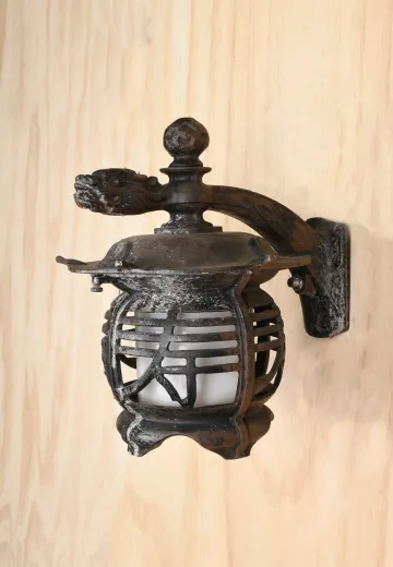 Asian Motif Iron Wall Lantern