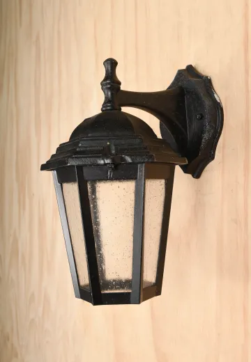 Traditional Black Wall Lantern