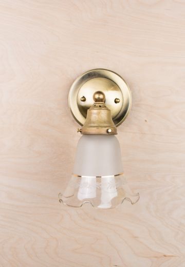 Single Light Polished Brass Wall Sconce With Mixed Shade