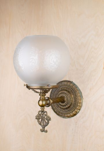 Brass Oil Style Victorian Wall Sconce