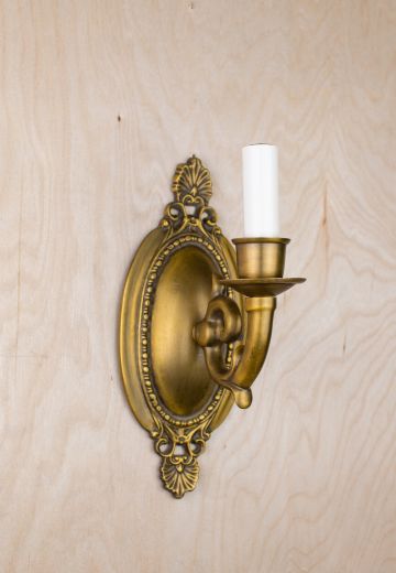One Candle Traditional Wall Sconce